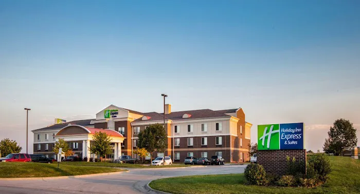 Holiday Inn Express & Suites Altoona-Des Moines, an IHG Hotel 5