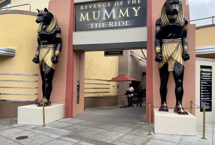 Revenge of the Mummy - The Ride 7