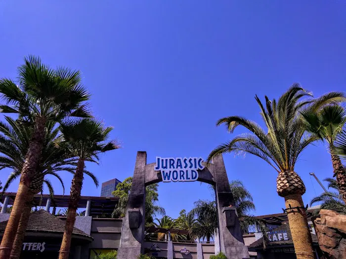 Jurassic World – The Ride 7