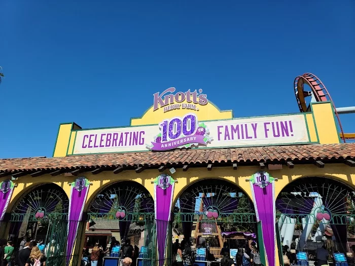 Knott's Berry Farm 7