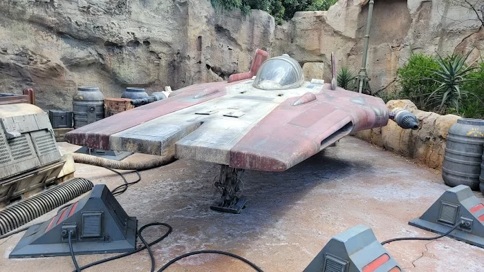 Star Wars: Galaxy's Edge 8