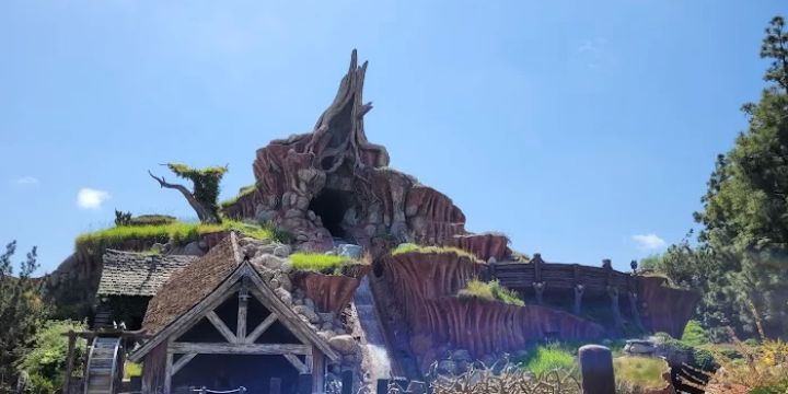 Splash Mountain