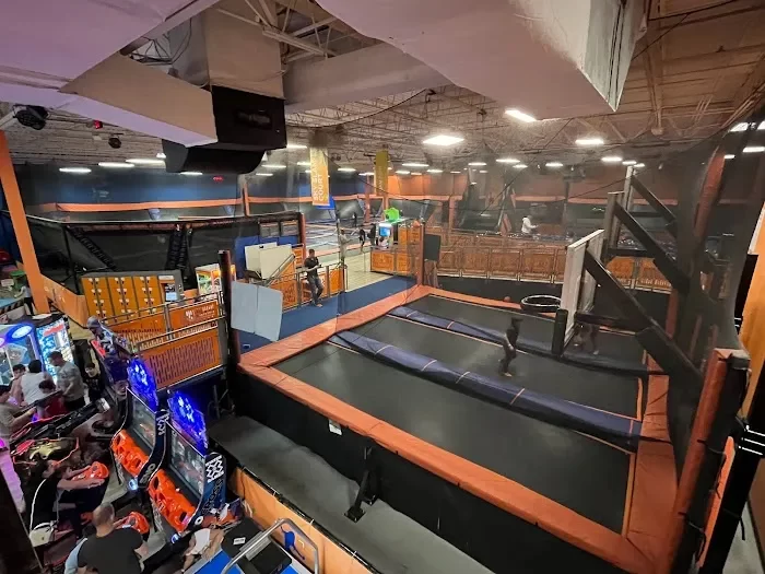 Sky Zone Cutler Bay 6