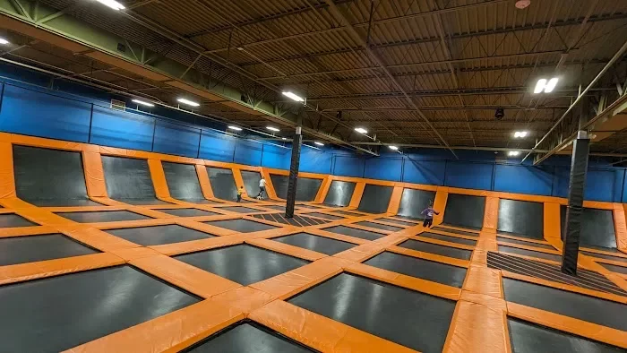 Flip'z Trampoline & Family Fun Park 0