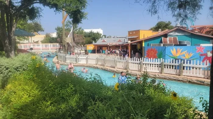 Hurricane Harbor San Antonio 1