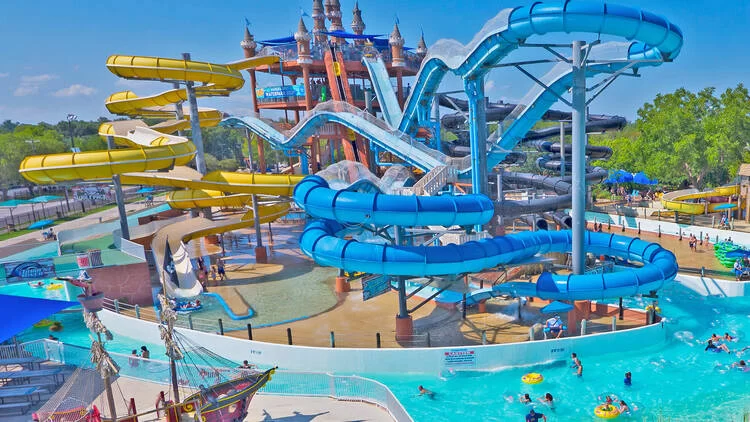 Thrilling Water Park Attractions for Teens in the US: Top Rides and Destinations