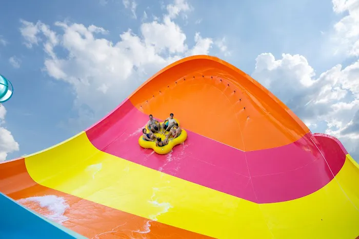 Nashville Shores Waterpark 8