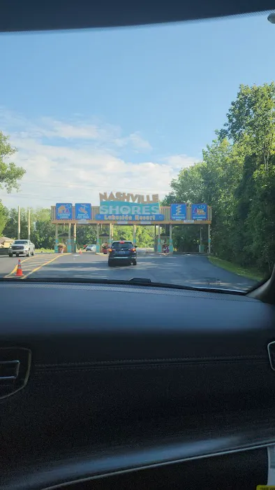 Nashville Shores Waterpark 0