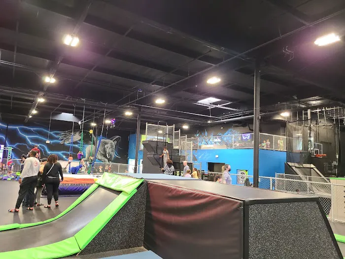 Sky Zone Trampoline Park 6
