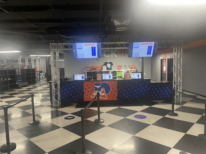 Sky Zone Trampoline Park 8