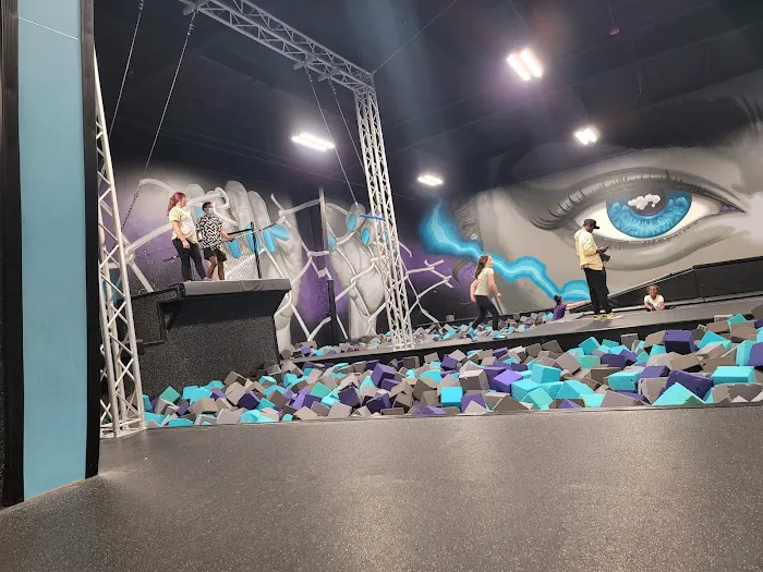 Sky Zone Trampoline Park 4