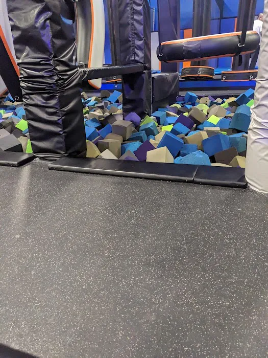 Sky Zone Trampoline Park 3
