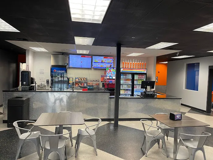 Sky Zone Trampoline Park 6