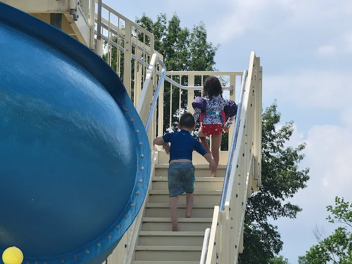 Calypso Cove Family Waterpark 8
