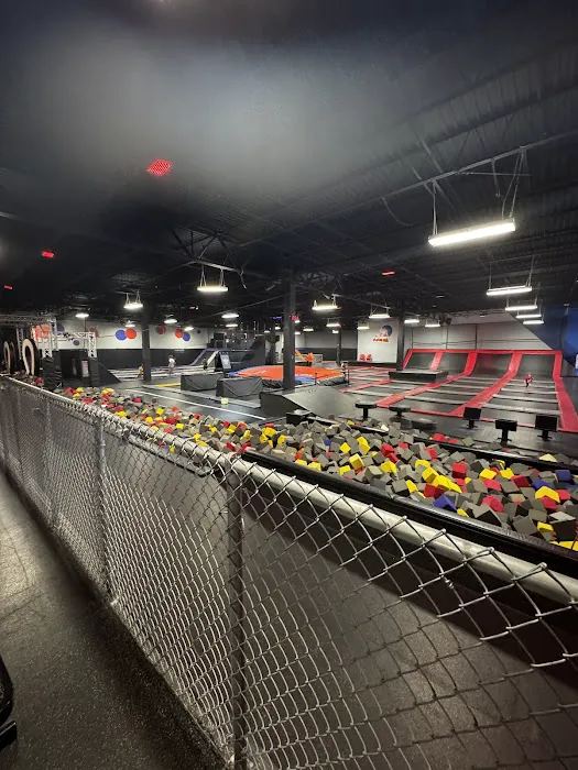 Sky Zone Trampoline Park 4
