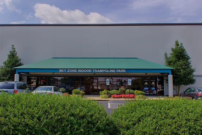 Sky Zone Trampoline Park 6
