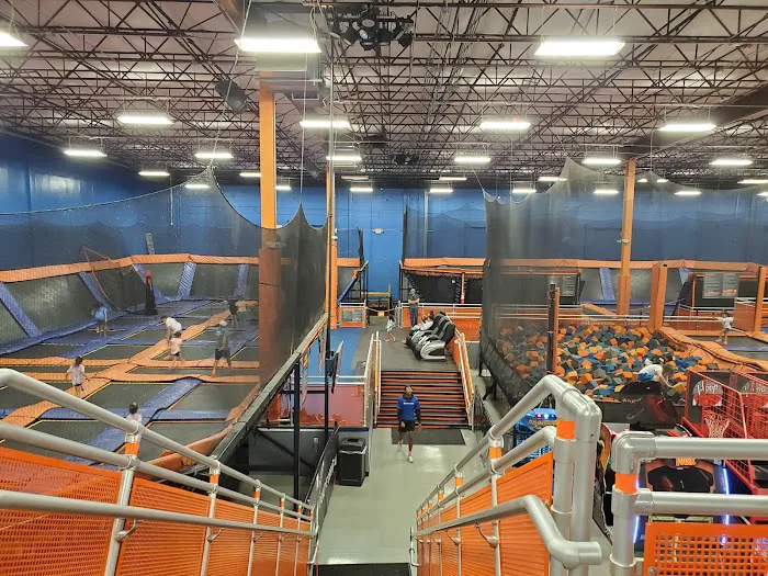 Sky Zone Trampoline Park 3