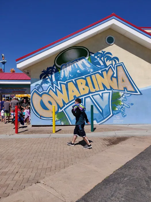 Cowabunga Bay WaterPark 5