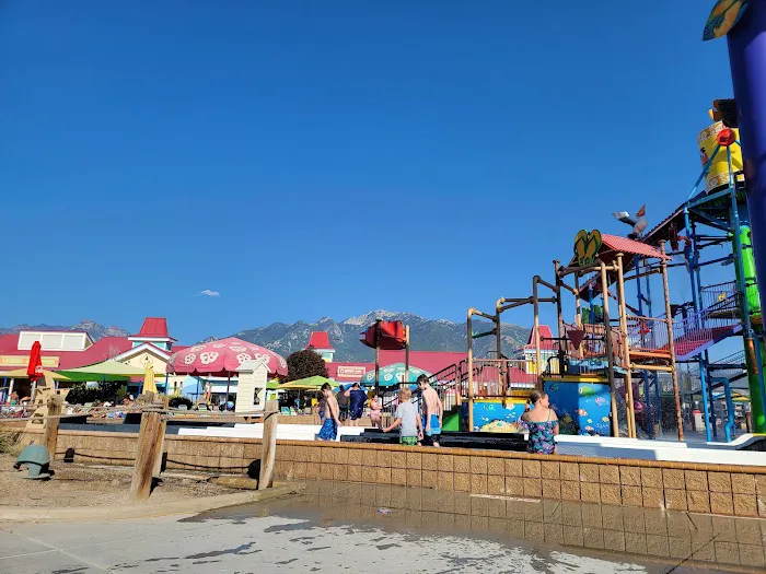 Cowabunga Bay WaterPark 6