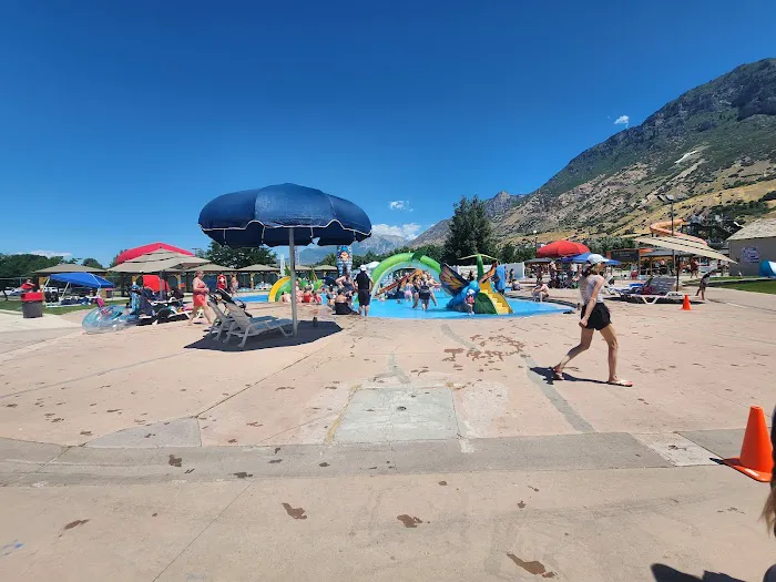 Splash Summit Waterpark 7
