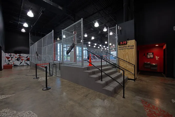 Sky Zone Trampoline Park 6