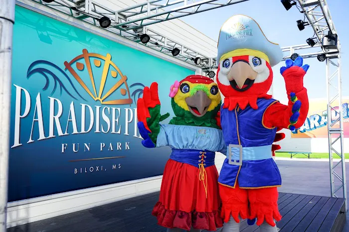 Paradise Pier Fun Park 6