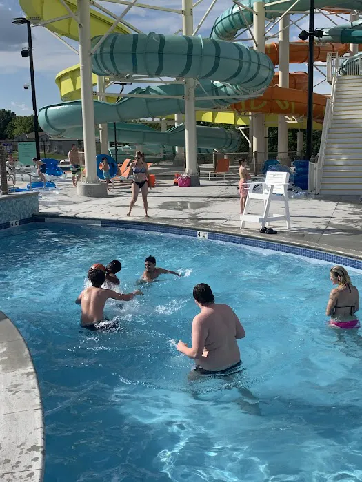 Blue Surf Bay WaterPark 2