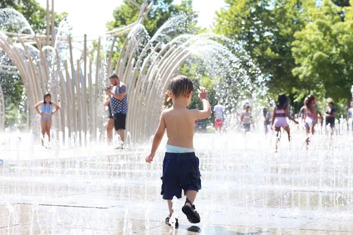 Scioto Mile Fountain 4