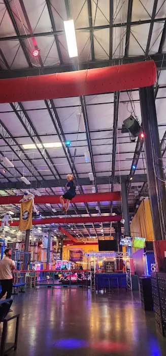 Planet Obstacle - World's Largest Indoor Obstacle Park 3