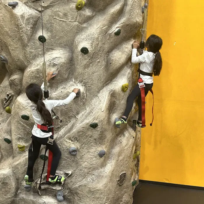 Sky Zone Trampoline Park 4