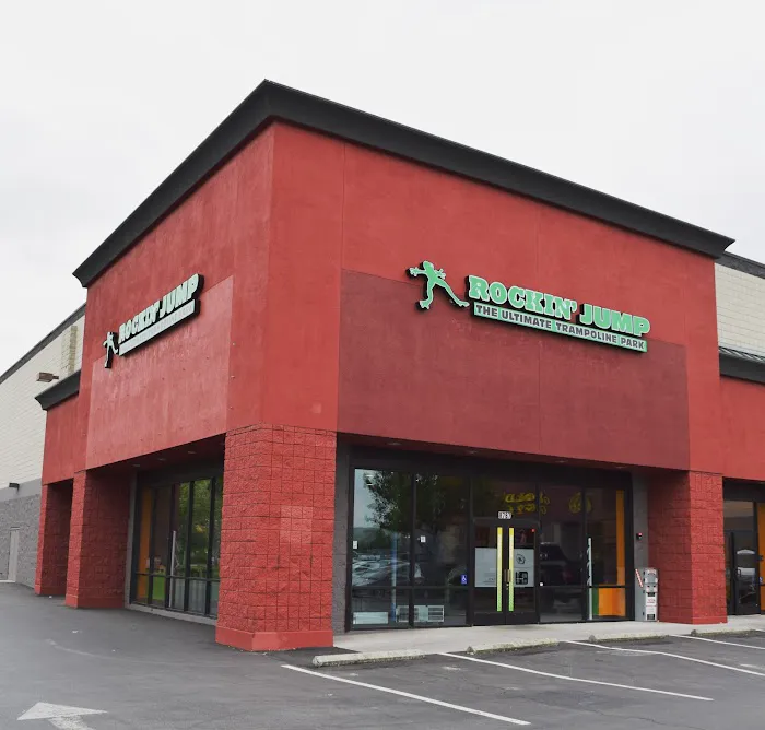 Sky Zone Trampoline Park 9