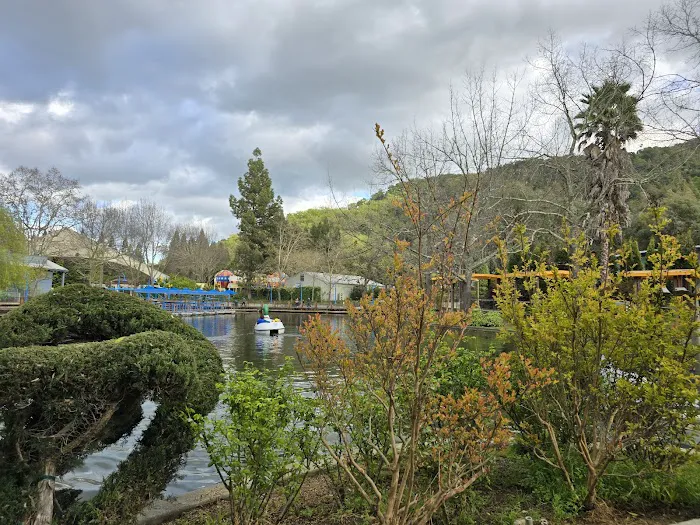 Rainbow Garden Round Boat Ride 4