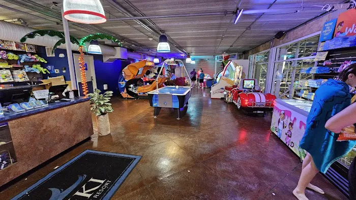 WaTiki® Indoor Waterpark Resort 4