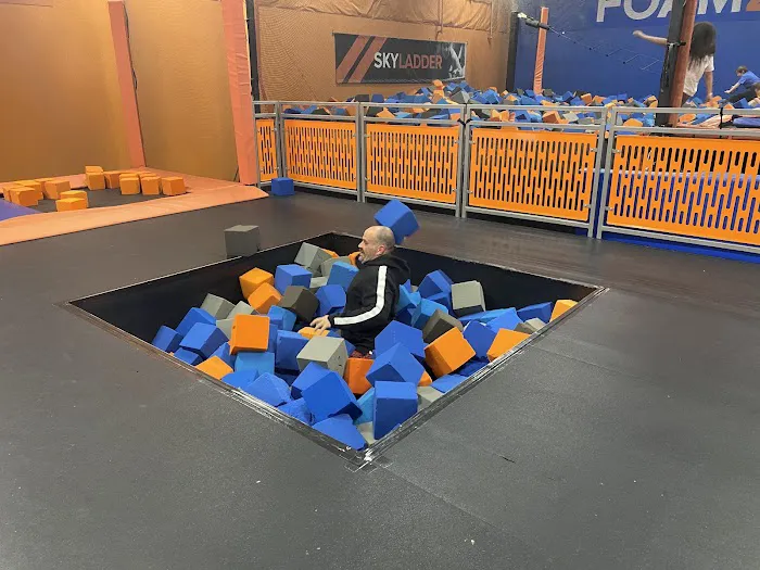 Sky Zone Trampoline Park 4