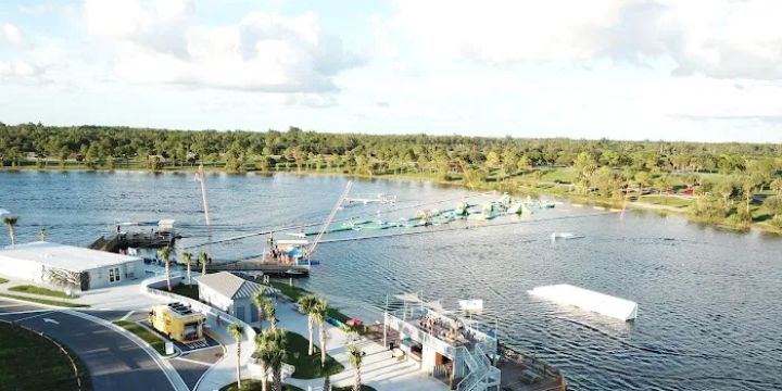 Shark Wake Park 561