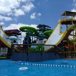 Hurricane Harbor Arlington ico