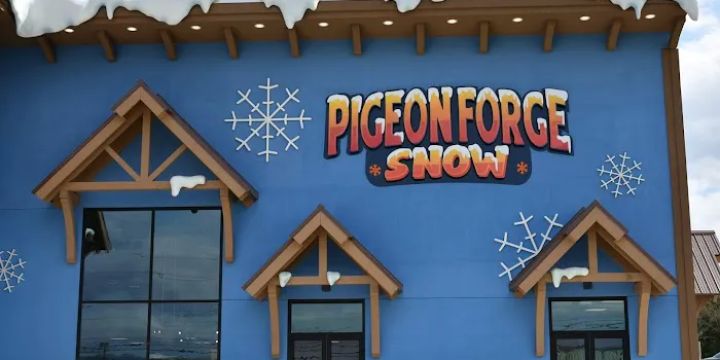 Pigeon Forge Snow