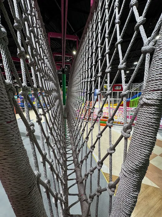 Funcity Trampoline and Adventure Park 8