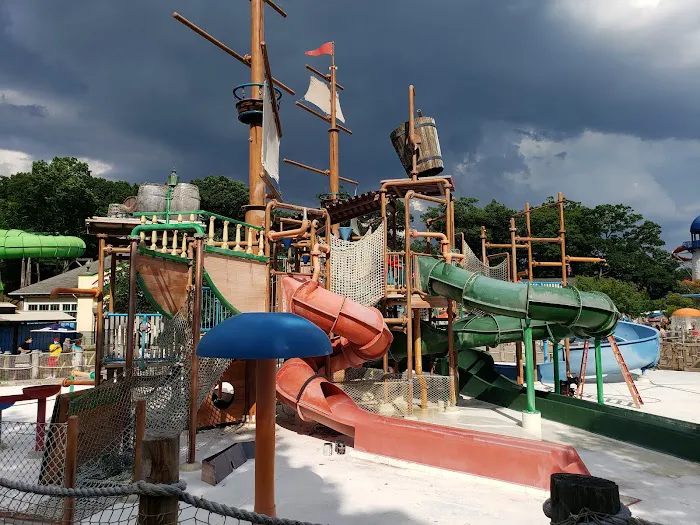 Lake Compounce Amusement & Water Park 1
