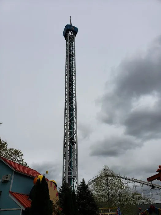 Lake Compounce Amusement & Water Park 4