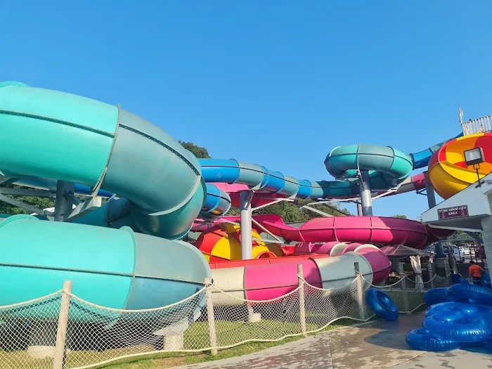Quassy Amusement & Waterpark 9