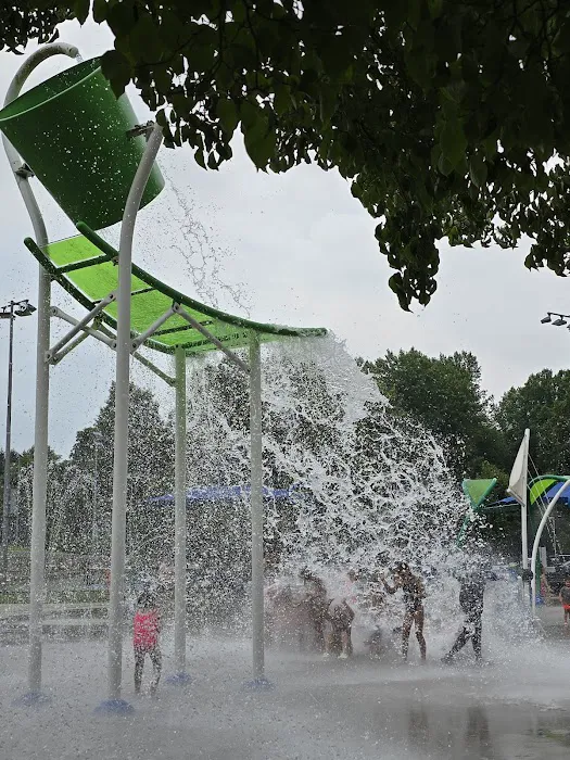Splash Pad at Eisenhower Park 3