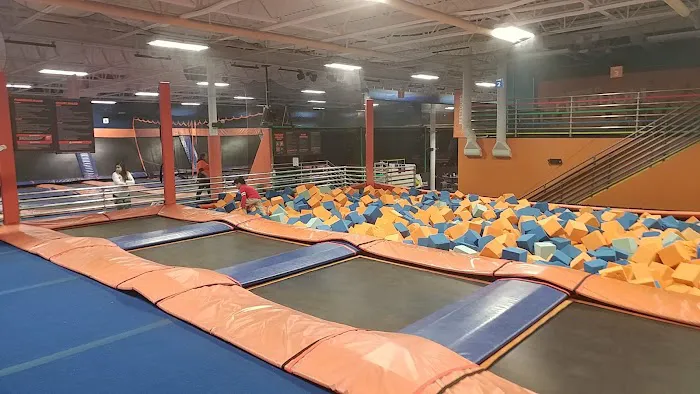 Sky Zone Trampoline Park 5