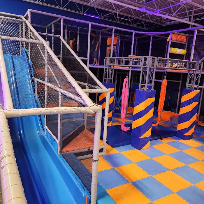 Sky Zone Trampoline Park 3