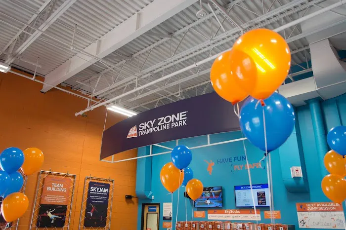 Sky Zone Trampoline Park 9
