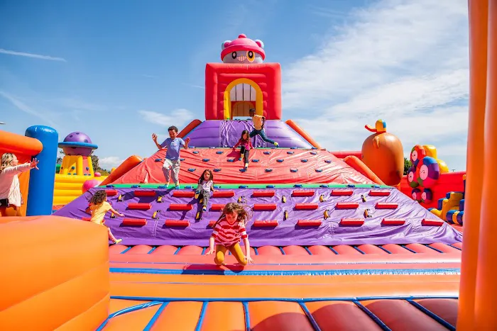 FUNBOX SAN DIEGO - PLAZA BONITA 2