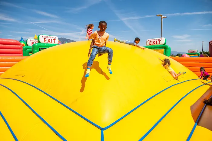 FUNBOX SAN DIEGO - PLAZA BONITA 5