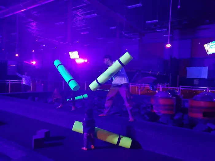 Sky Zone Trampoline Park 4