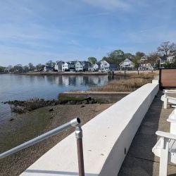 Shorefront Park Beach ico