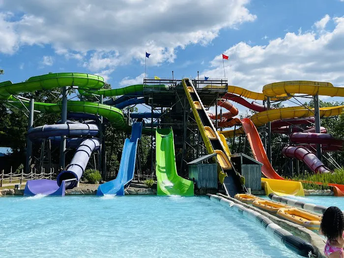 Six Flags Hurricane Harbor 9